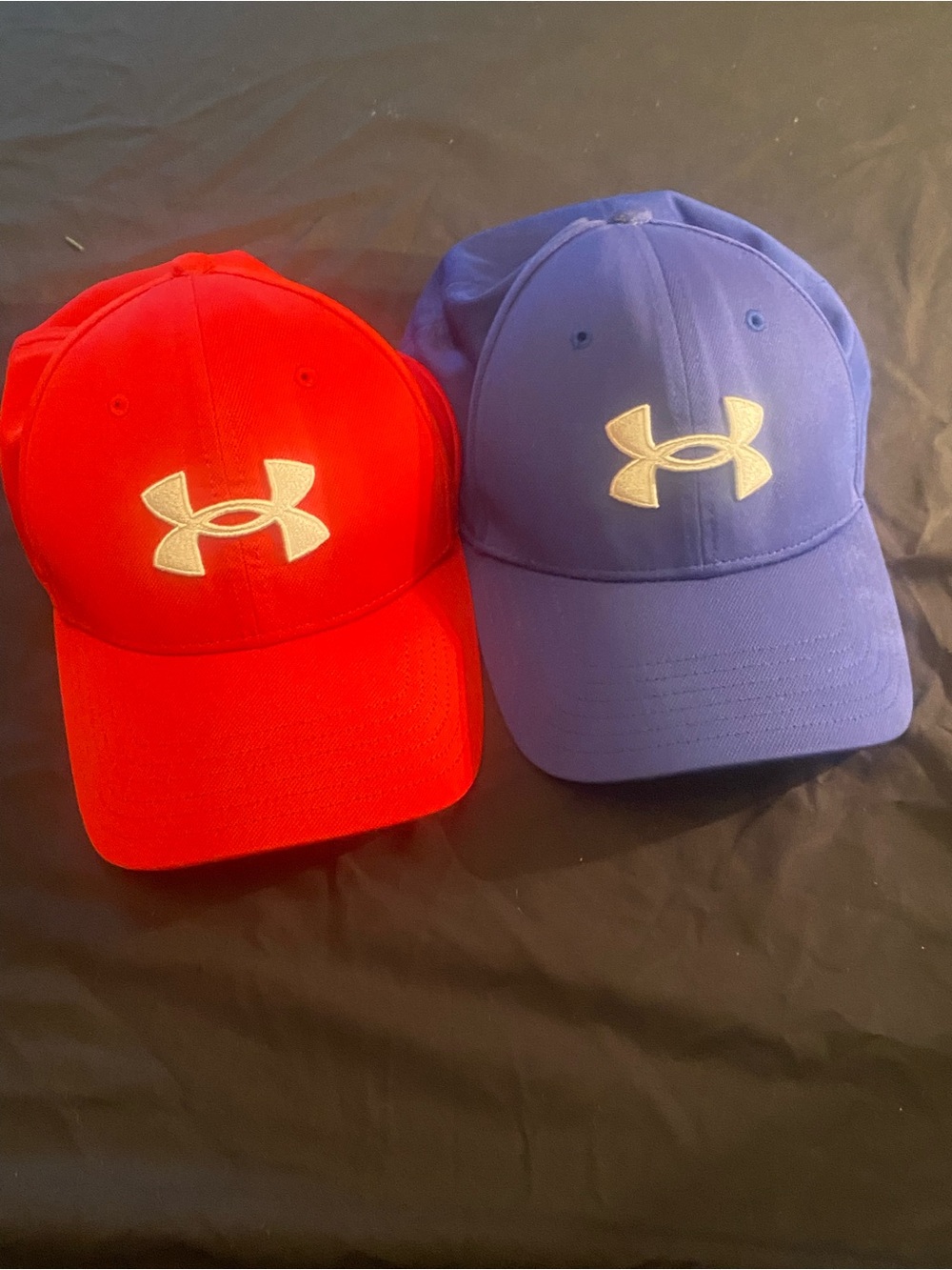 Under Armour Lot of 2 Blitzing Stretch Fit Caps Red Royal Blue Embroidered M/L